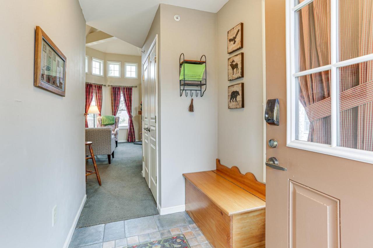 Spacious Condo With View Less Than 1 Mi To Mtn Creek Resort! Vernon Buitenkant foto