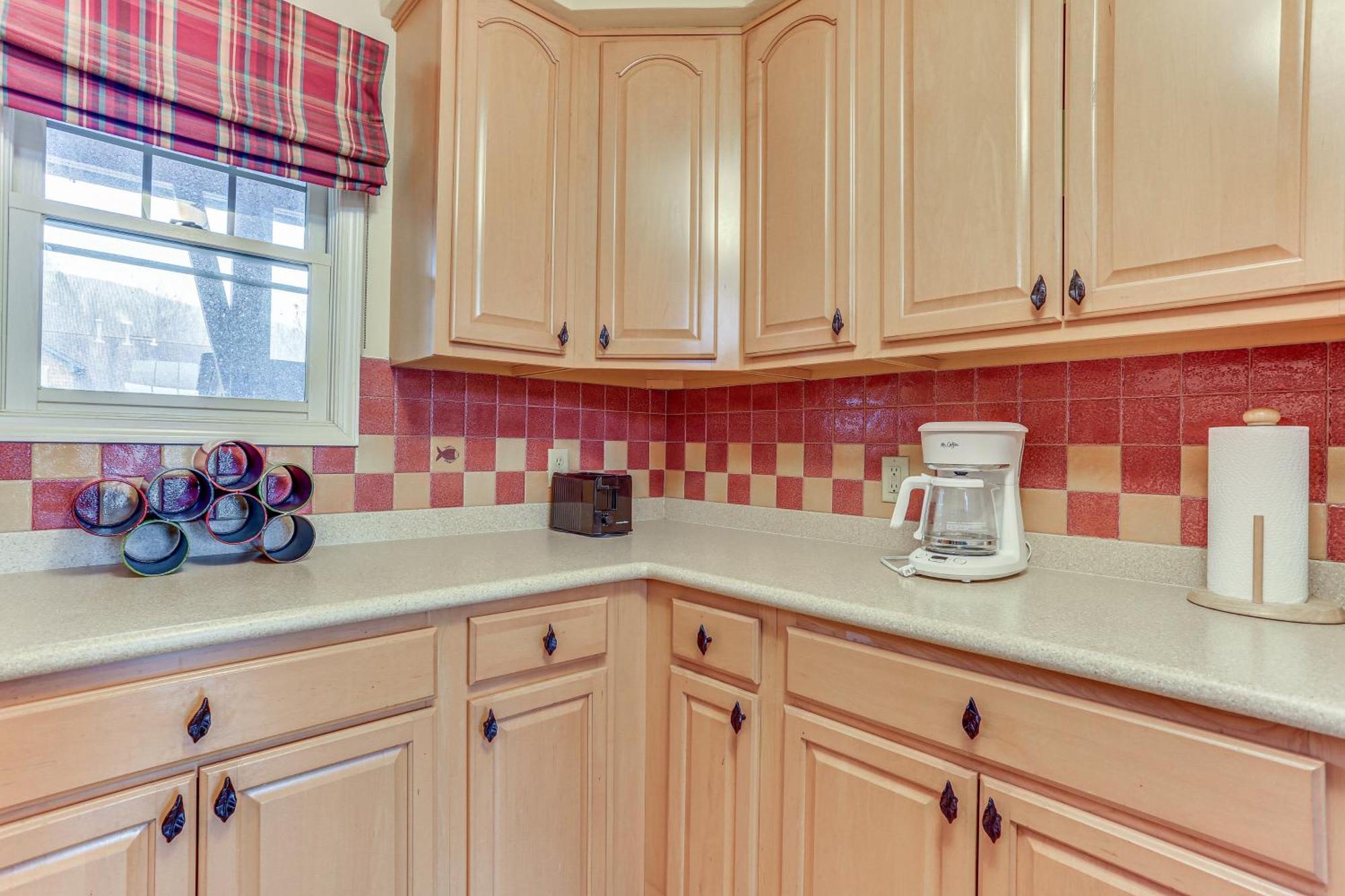 Spacious Condo With View Less Than 1 Mi To Mtn Creek Resort! Vernon Buitenkant foto