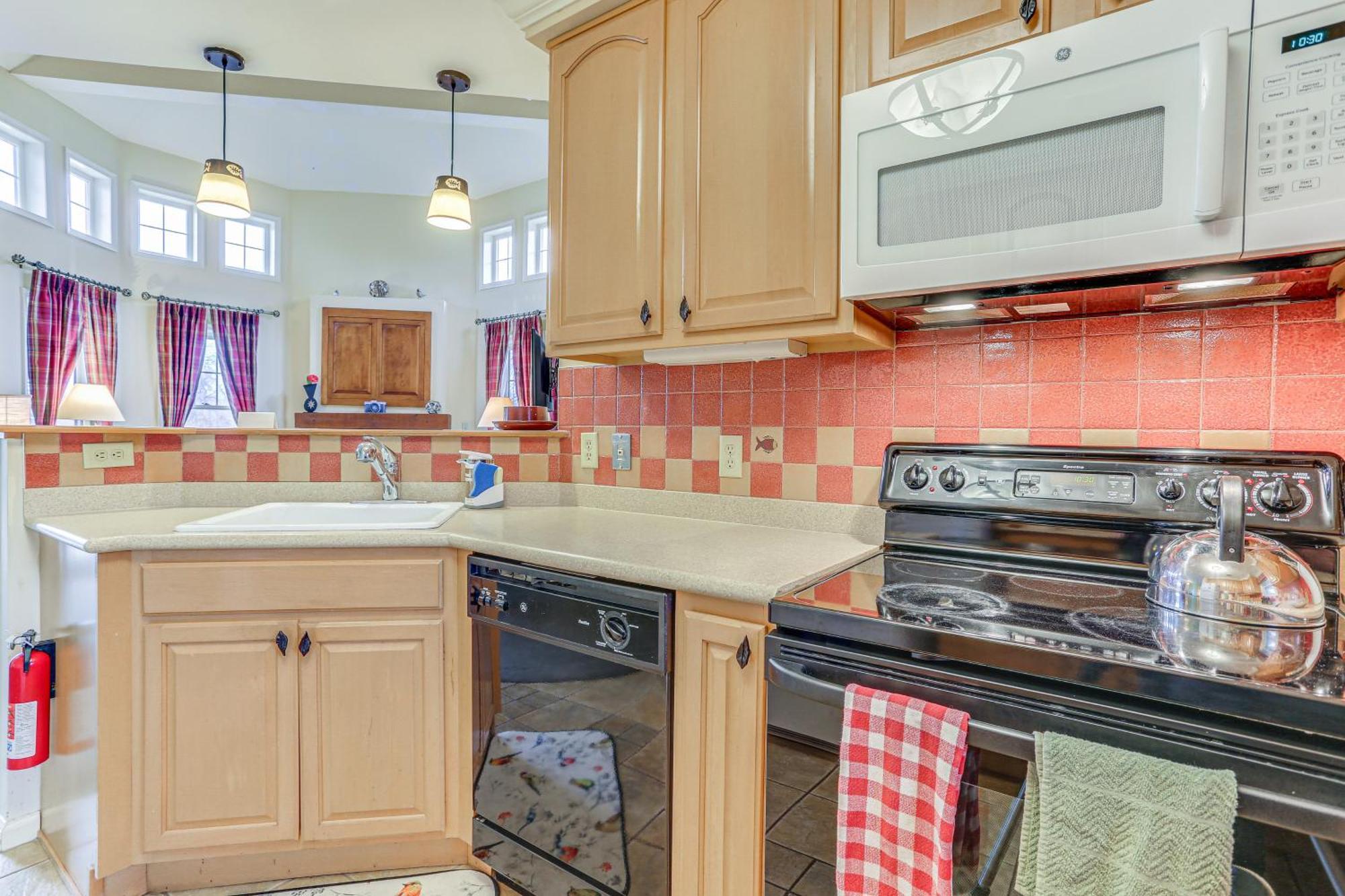 Spacious Condo With View Less Than 1 Mi To Mtn Creek Resort! Vernon Buitenkant foto