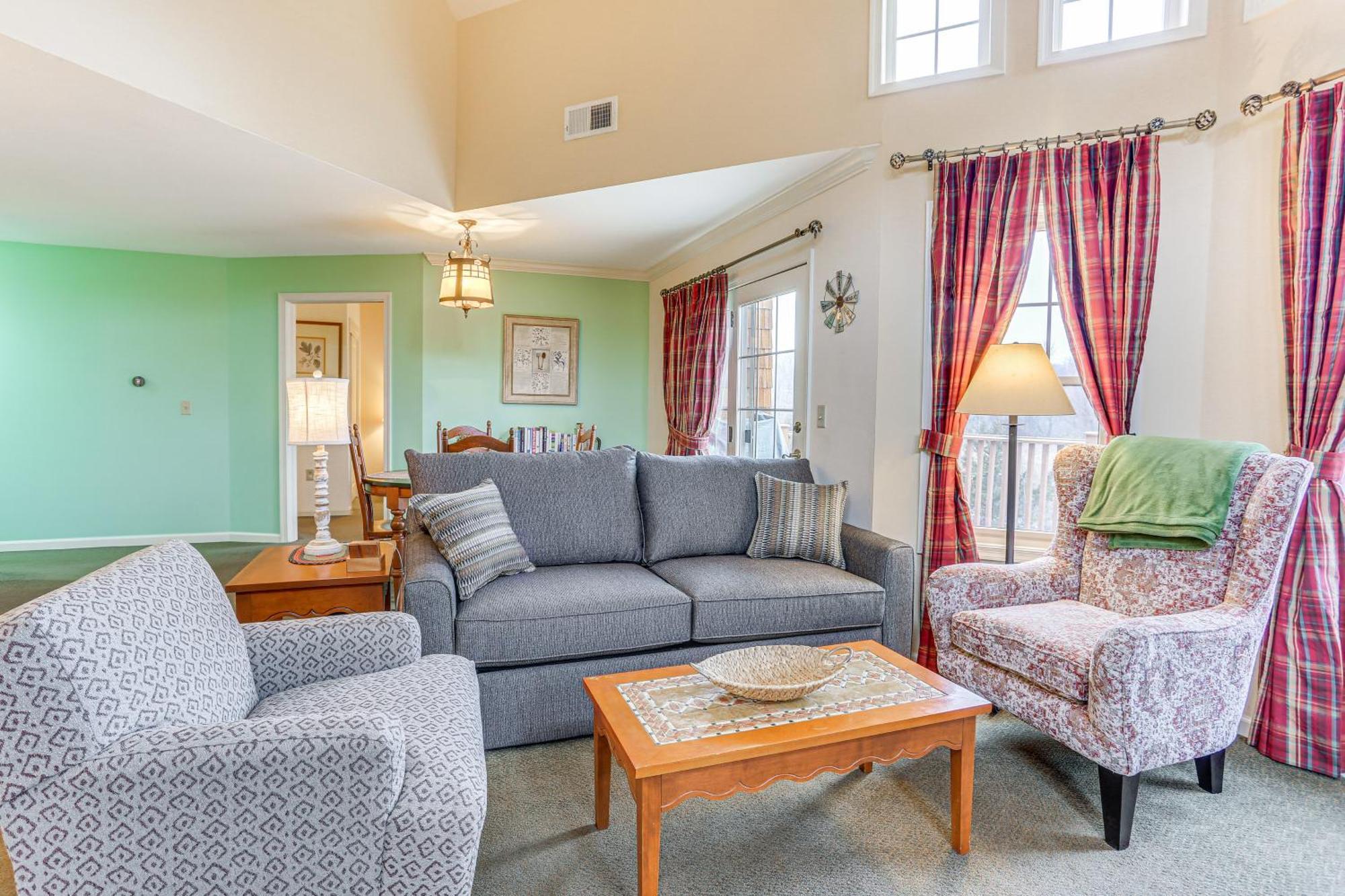Spacious Condo With View Less Than 1 Mi To Mtn Creek Resort! Vernon Buitenkant foto